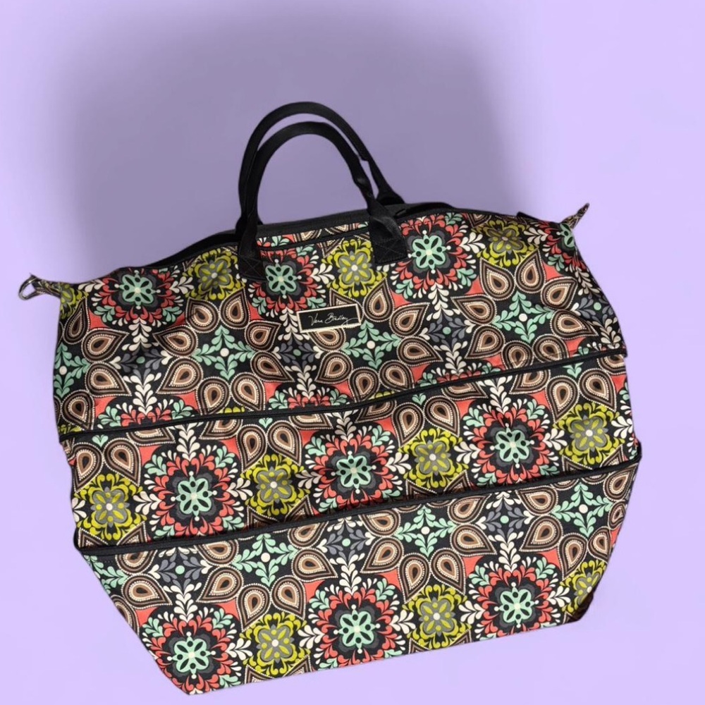 Vera Bradley travel expandable bag
